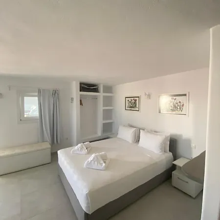 Mykonos 1001 *